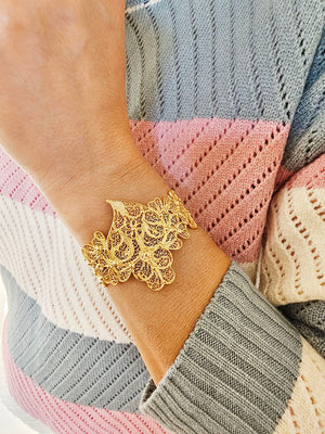 Supreme bracelet