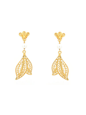 Earrings with Pearl