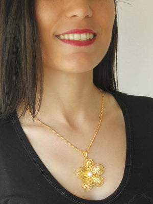 Medal C/S Pearl in Filigree (5427376160918)