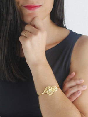 Conjunto Virtuosa (Tamanho M) - Pendente, Brincos e Pulseira (5943465902230)