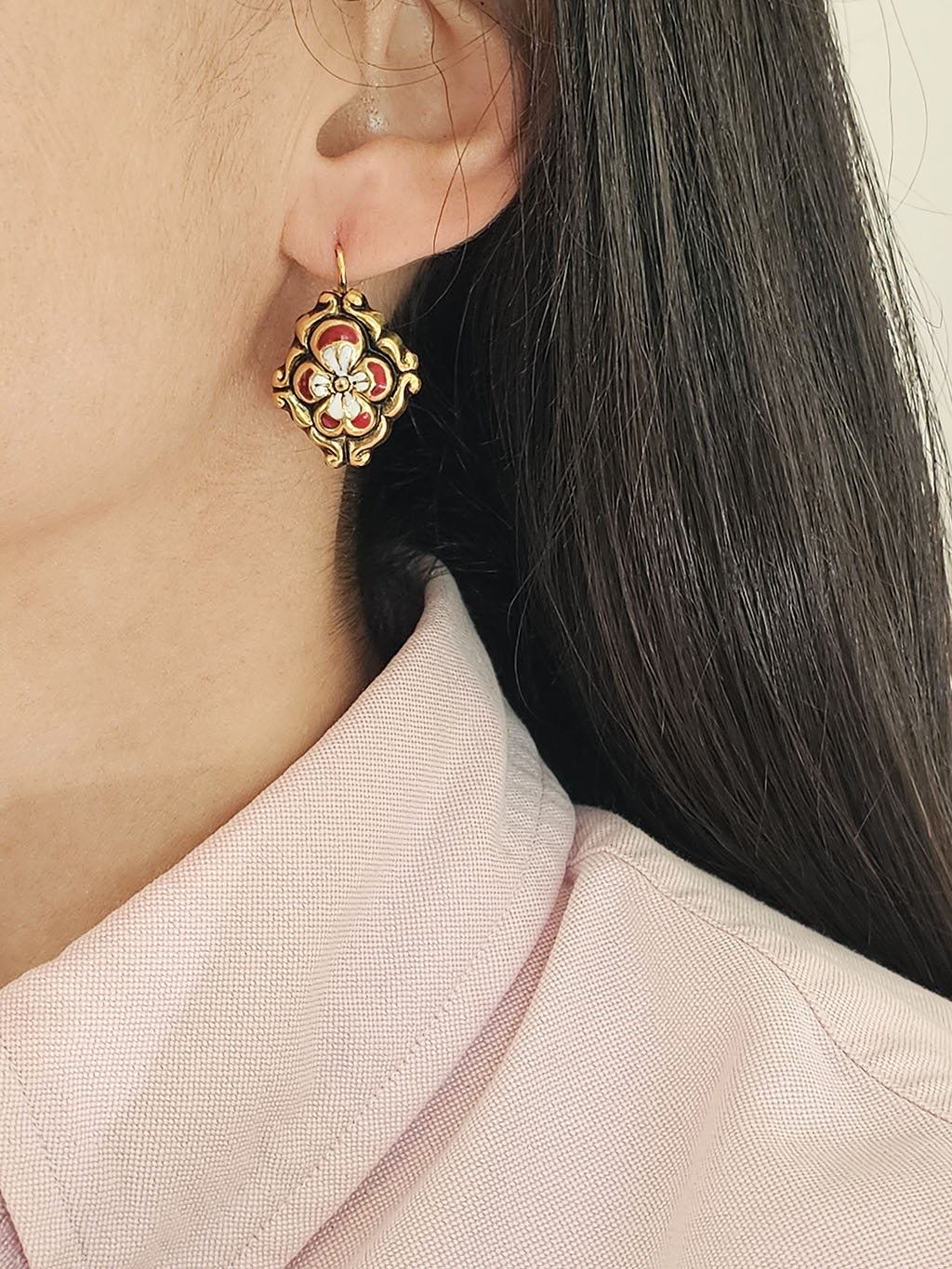 Baroque Set Flower Enamel (Size S) - Pending and earrings