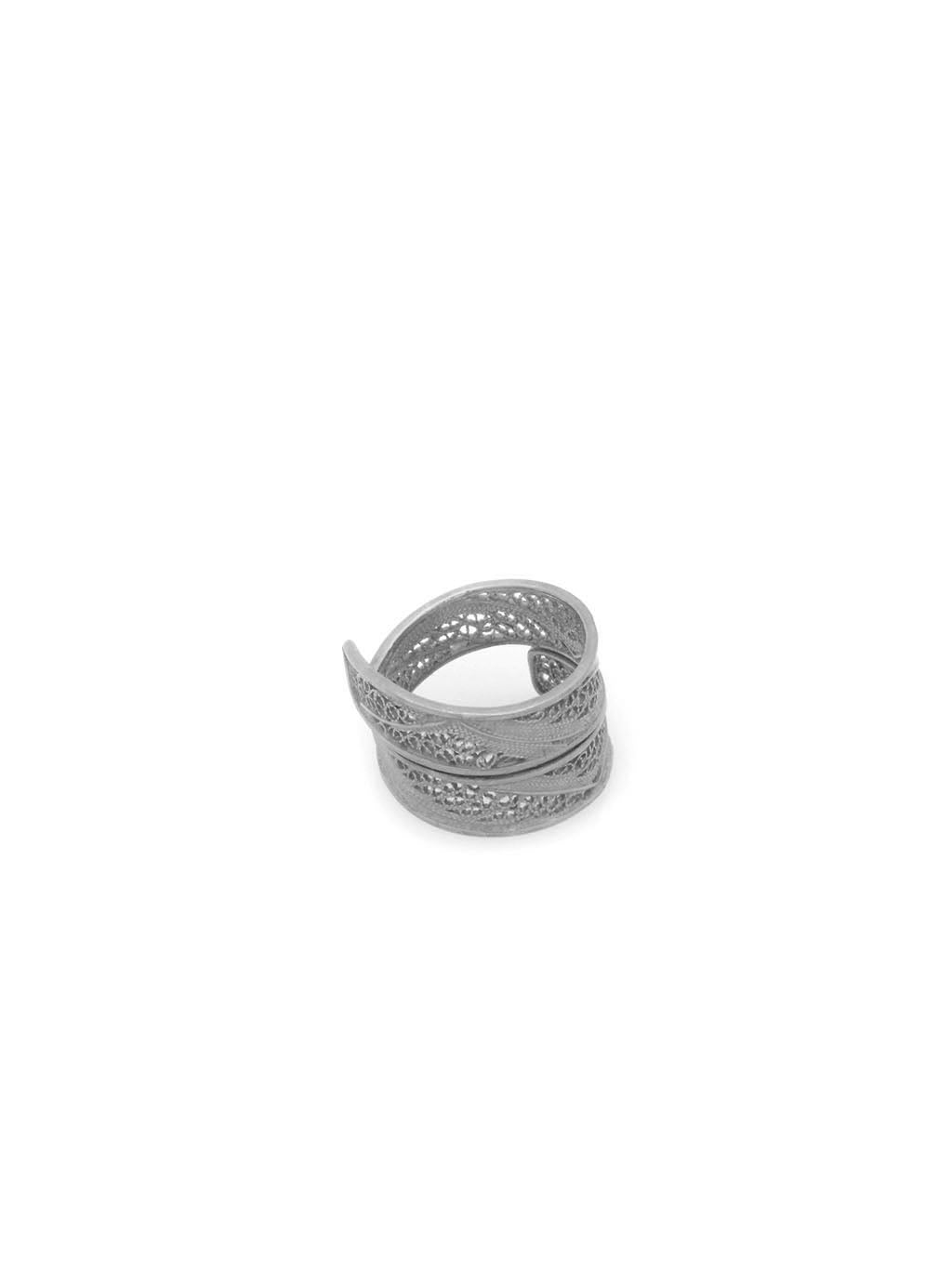 Tail -ring