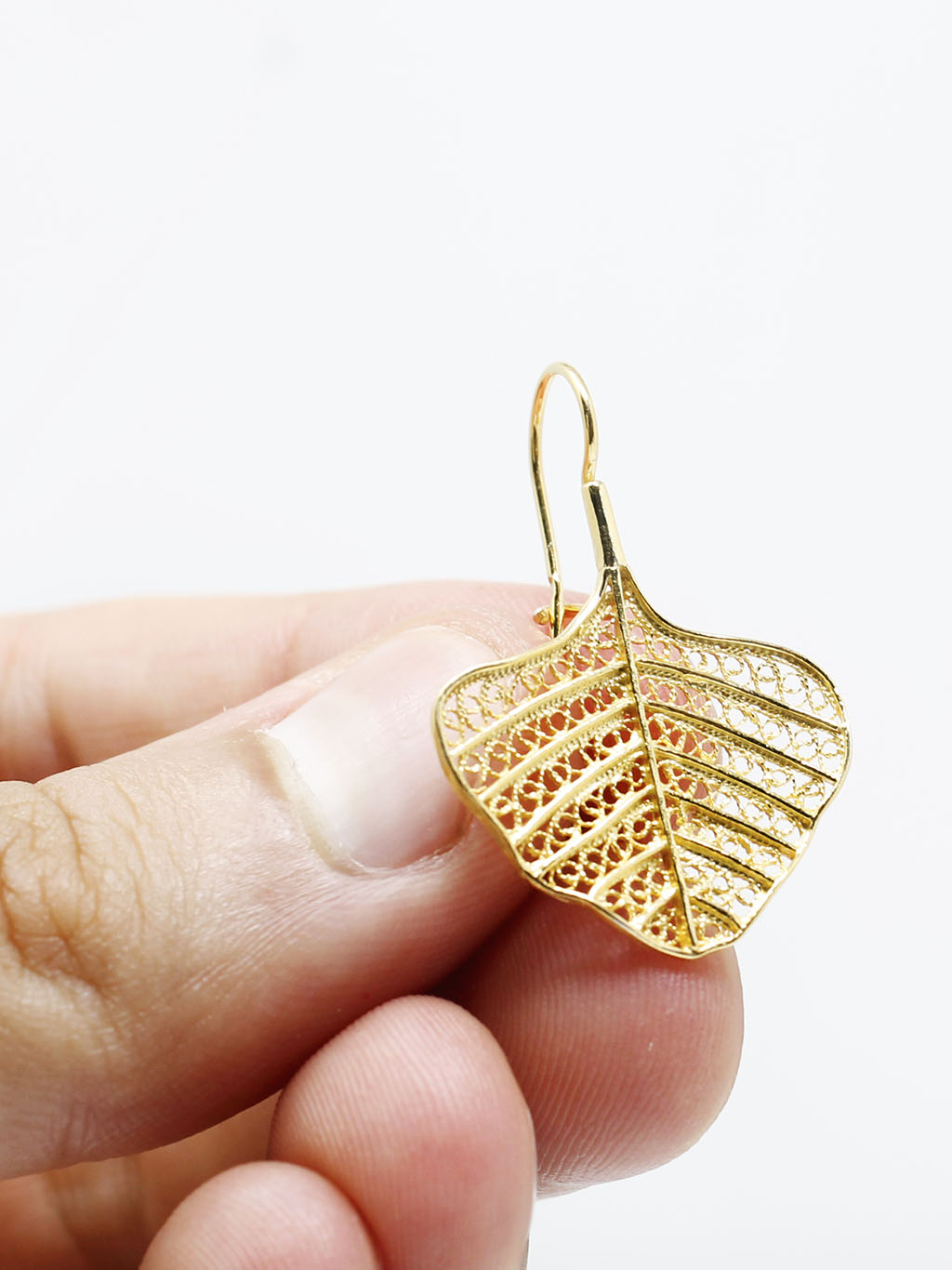 Network sheet earrings