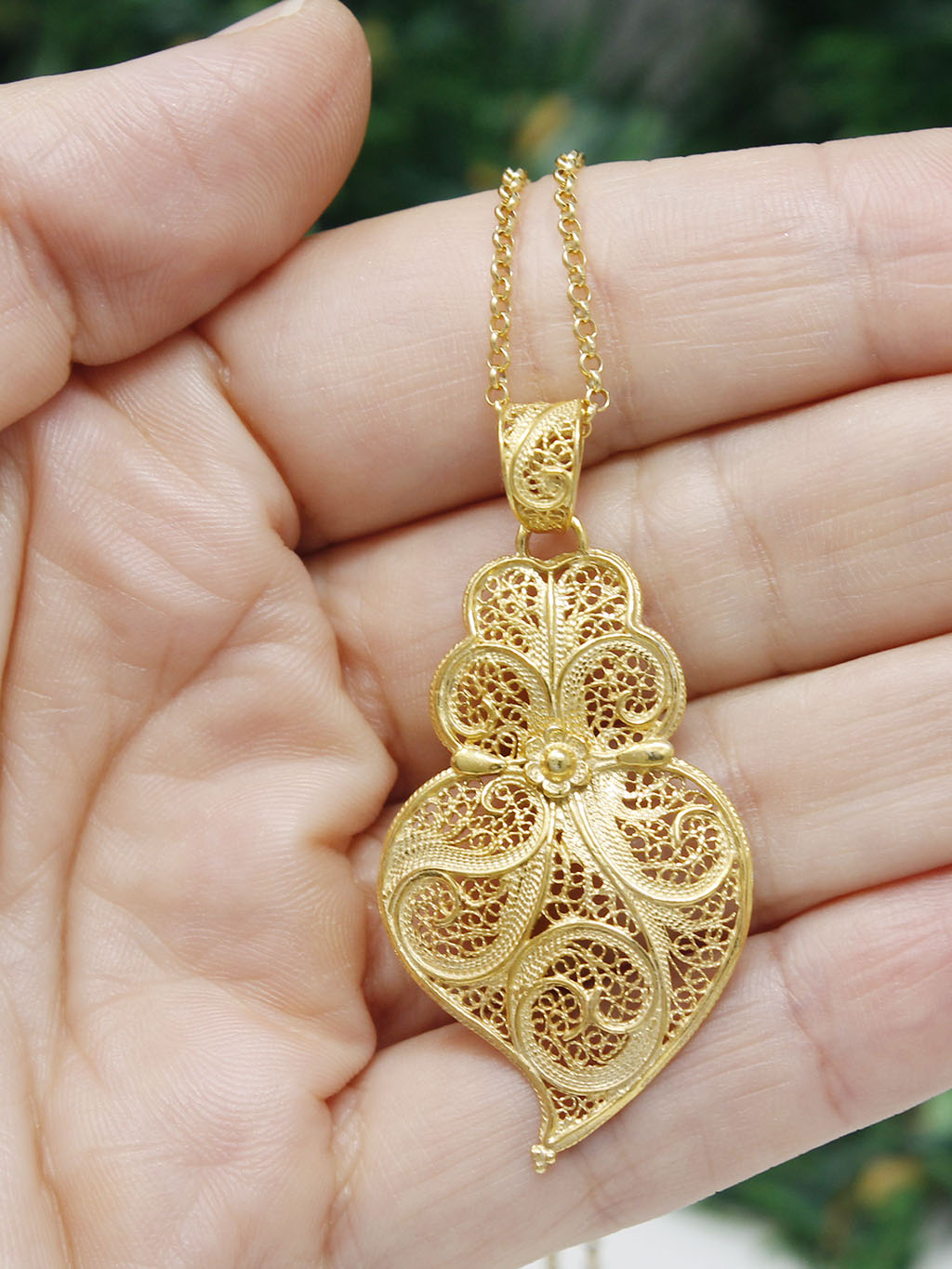 Heart Medal Tradition 4cm in Silver/Gold