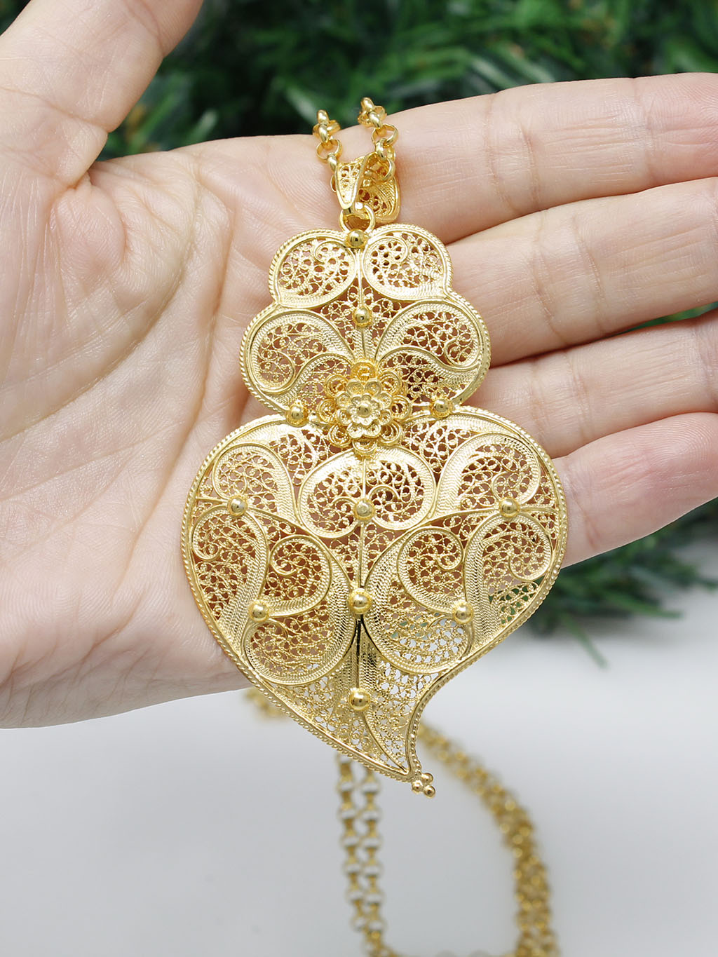 Medal Heart Tradition 8cm in Silver/Gold