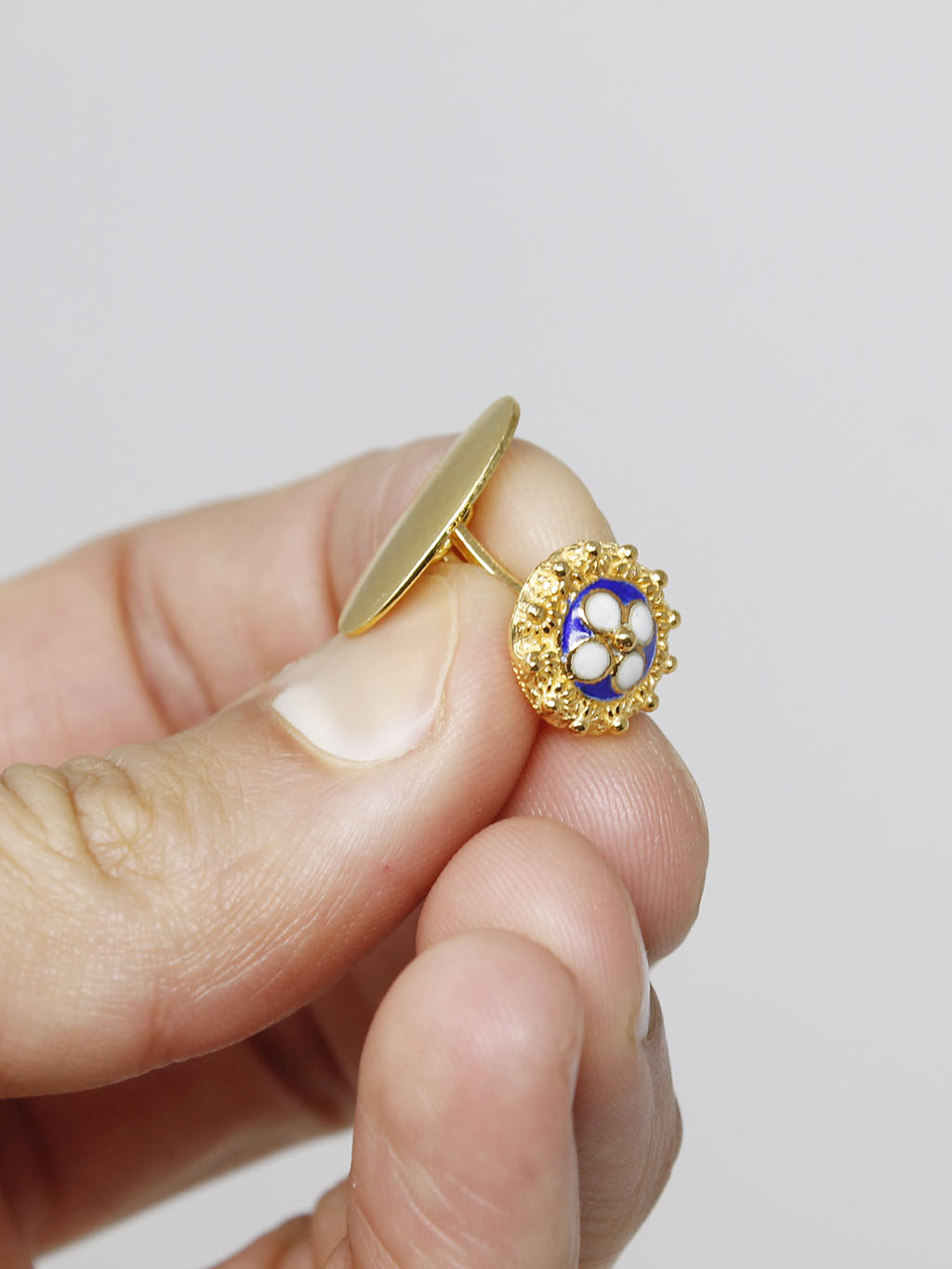 HEXAGONAL FUCK BUTTONS IN FILIGRENA