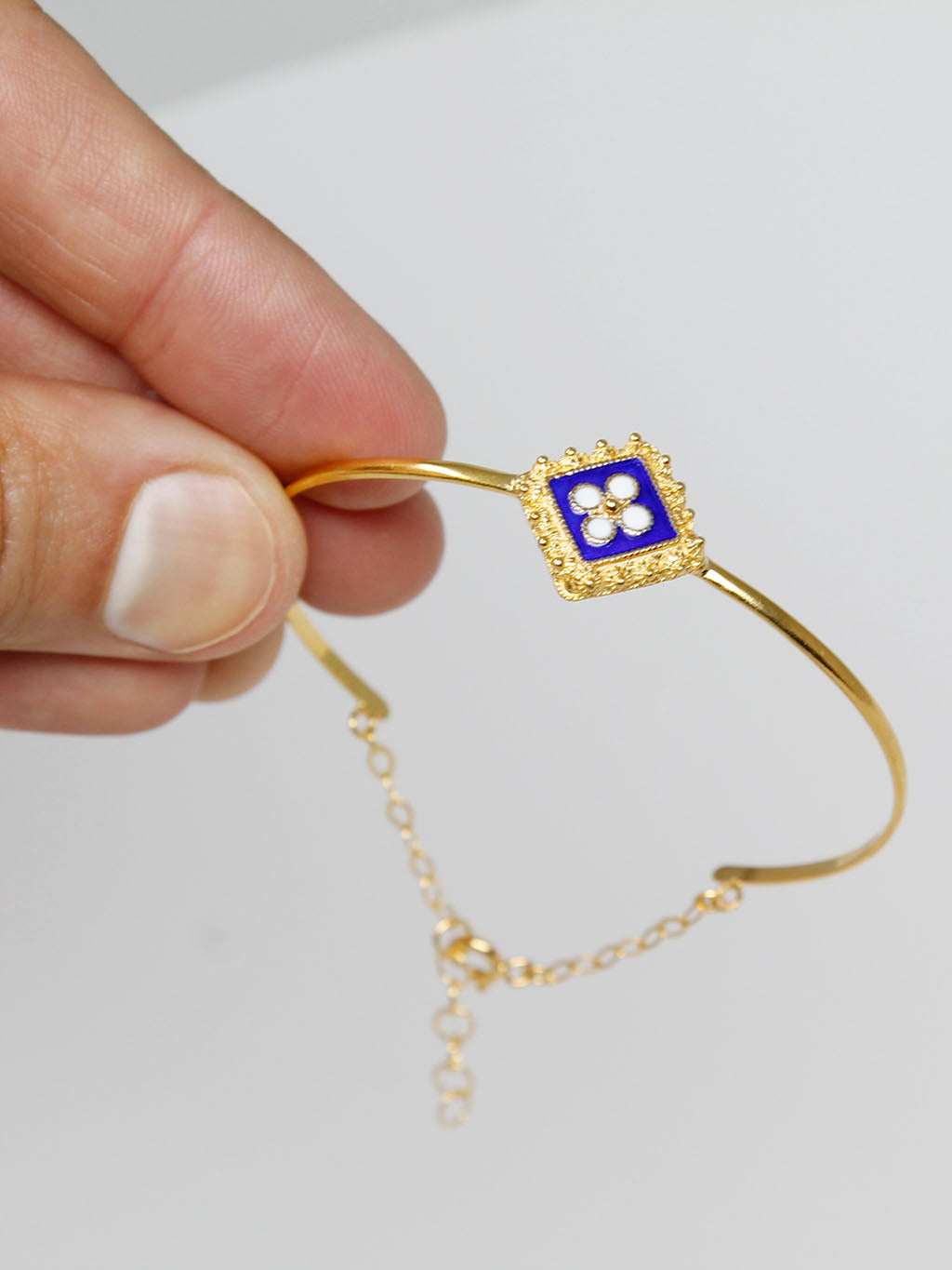 Pulseira Caramujos Quadrada