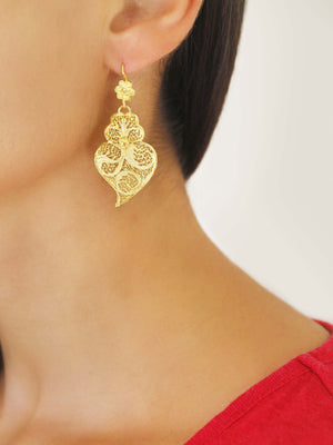 Conjunto Sensível - Pendente, Brincos e Pulseira (4326444859451)