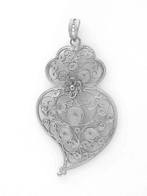 Mística - Coração de viana em filigrana com rodilhões (9336174865)