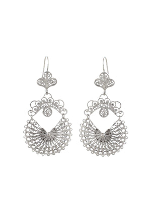 Delicada - Brincos em filigrana (9335798737)