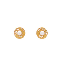 Round Pearl Earrings in Filigree (4911261351995)