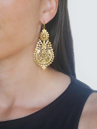 Queen Earrings 7cm in 19K Gold