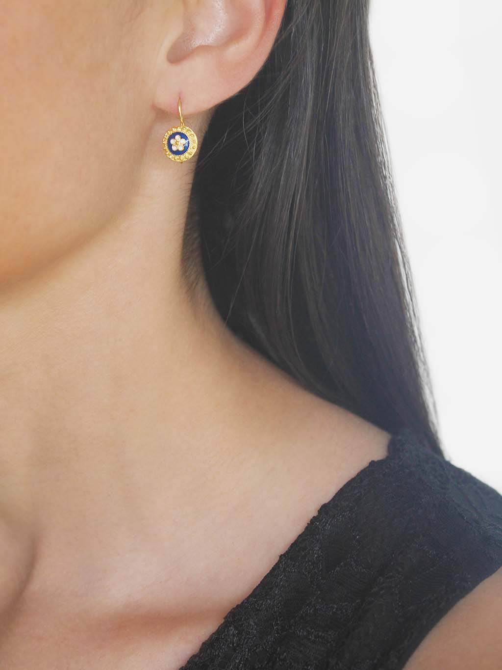 earrings hook snails - 19 Karat Gold