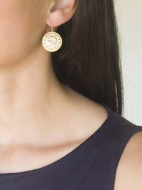 Libra Earrings – 9K Gold / 19K Gold