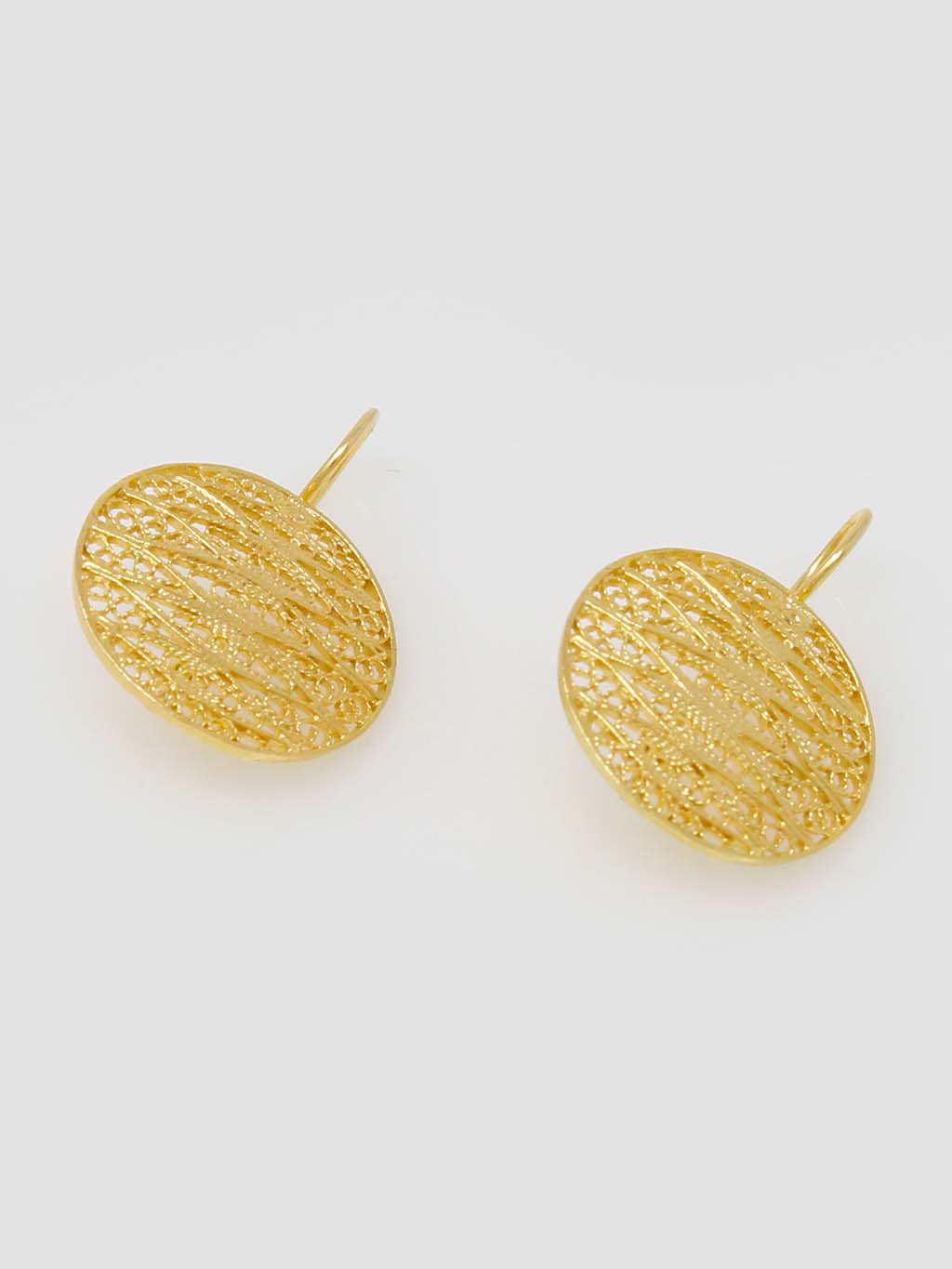 Filigree round earrings