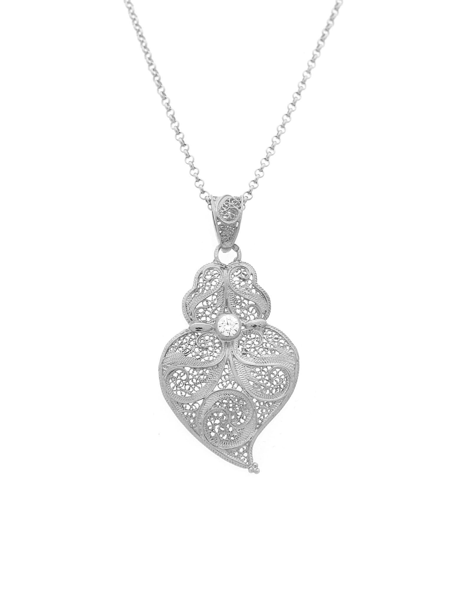 Sensitive medal with stone