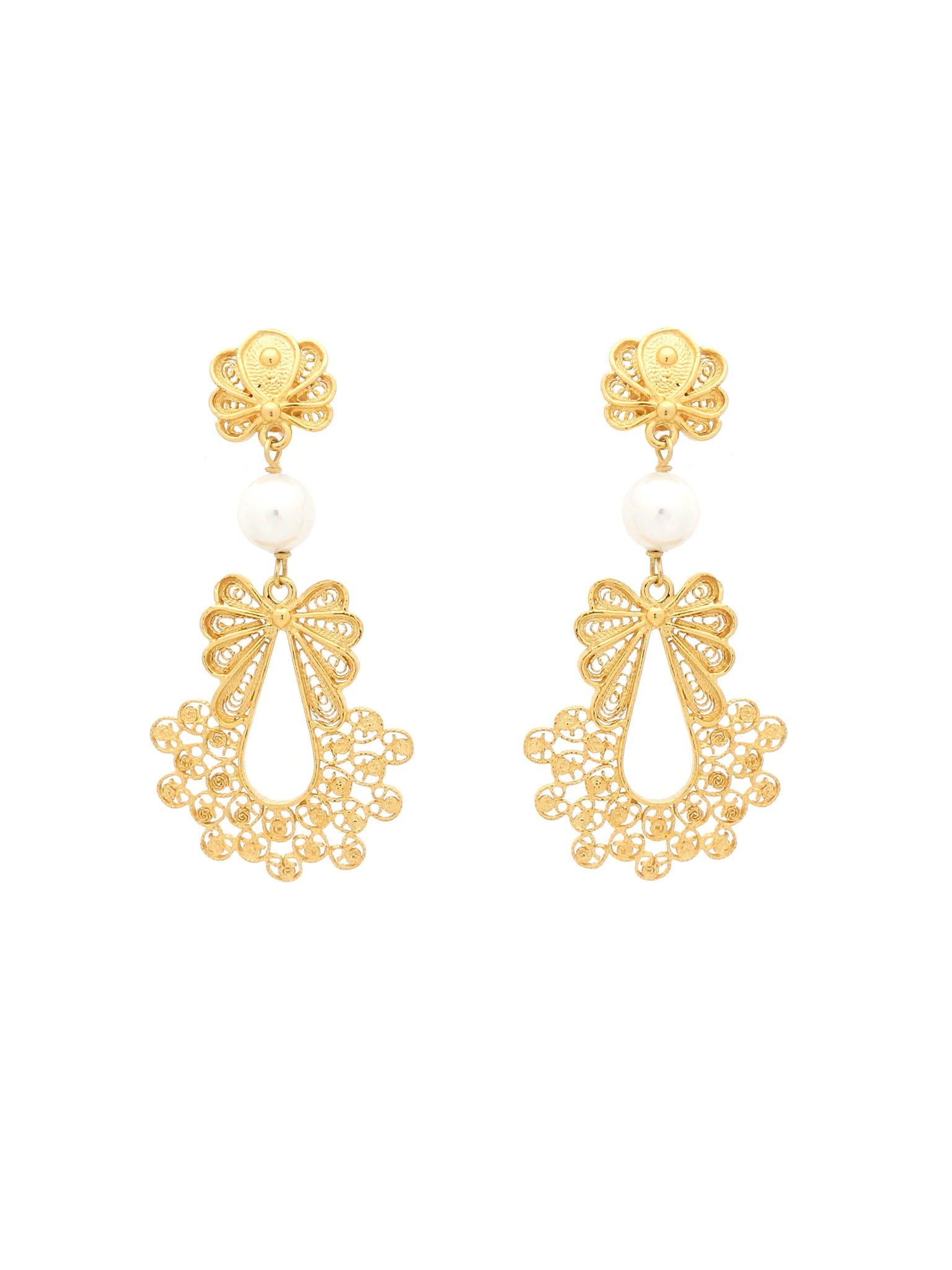 Princess pearl earrings (size s)